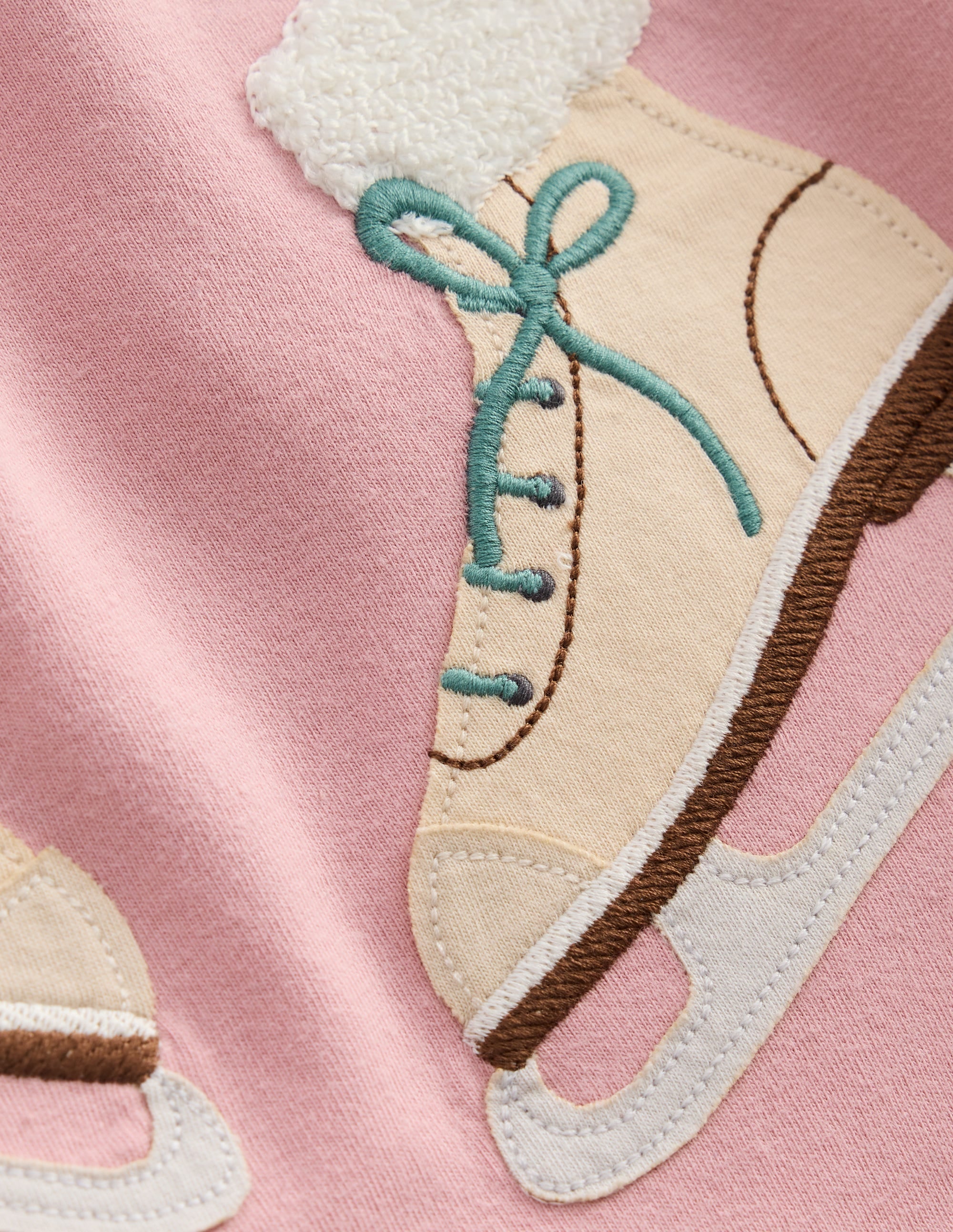 Puff Sleeve Appliqué  T-shirt-Vintage Pink Skates
