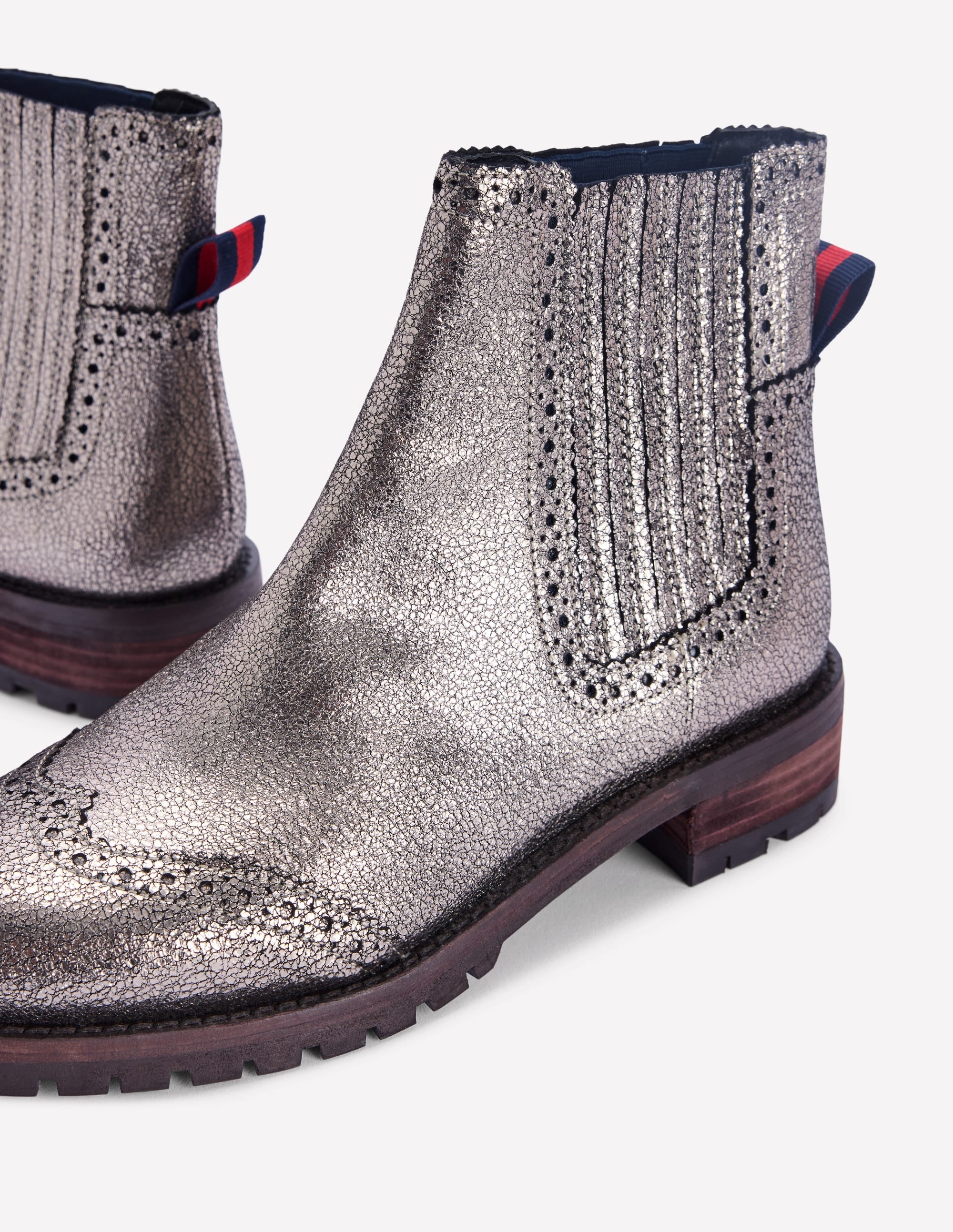 Brogue Detail Chelsea Boots-Silver