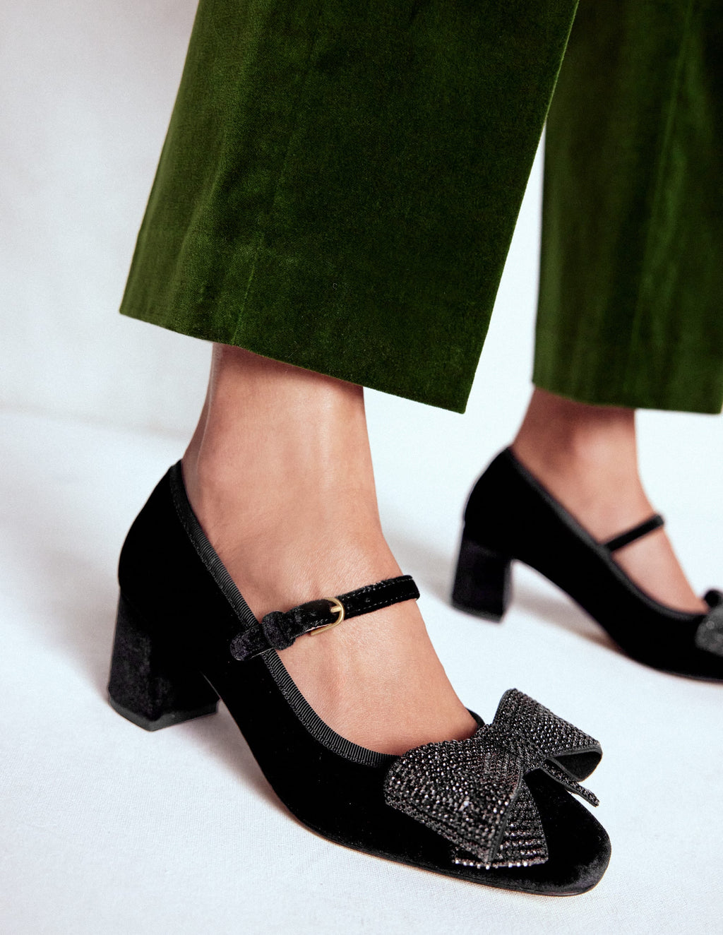 Embellished Bow Block Heels-Black