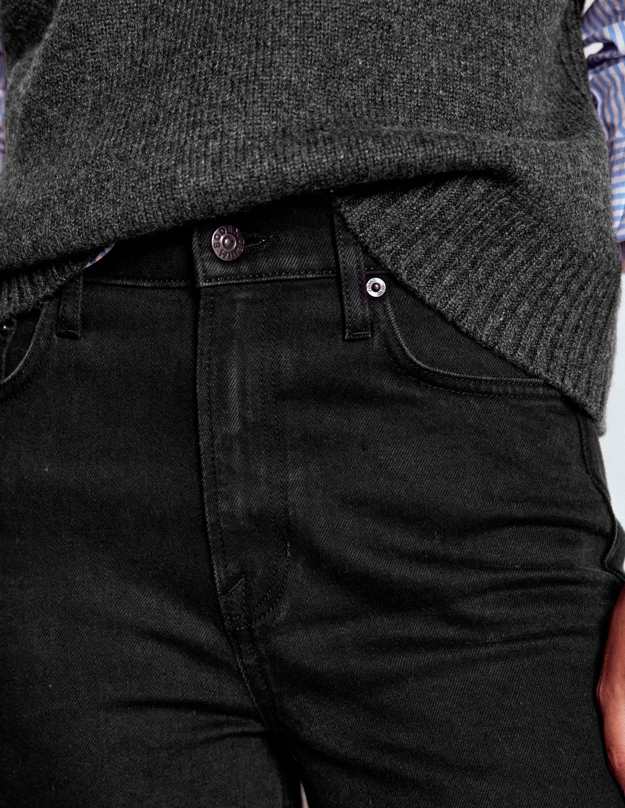 High Rise Column Leg Jeans-Black