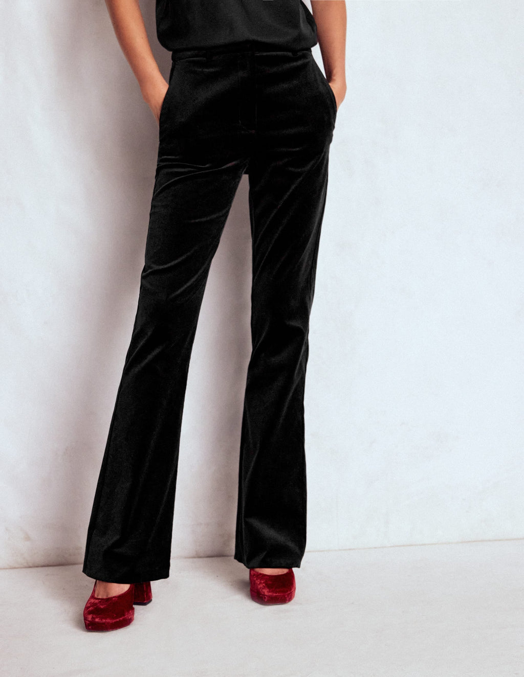 Fitted Velvet Flare Pants-Black