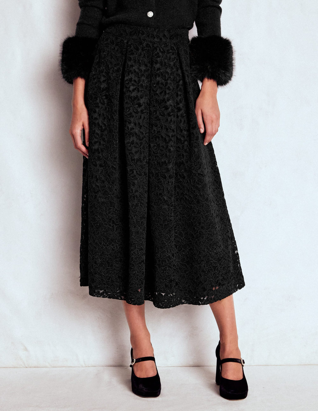 Verity Lace Midi Skirt-Black Lace