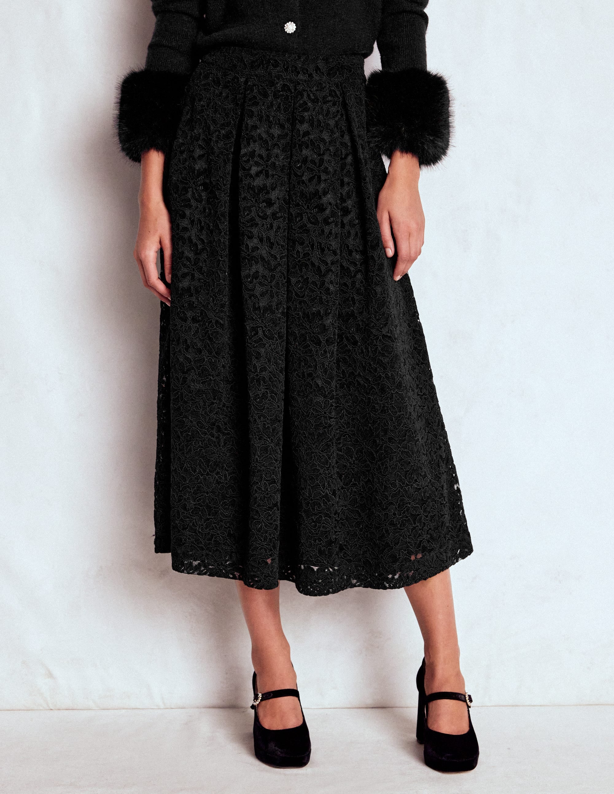 Verity Lace Midi Skirt-Black Lace