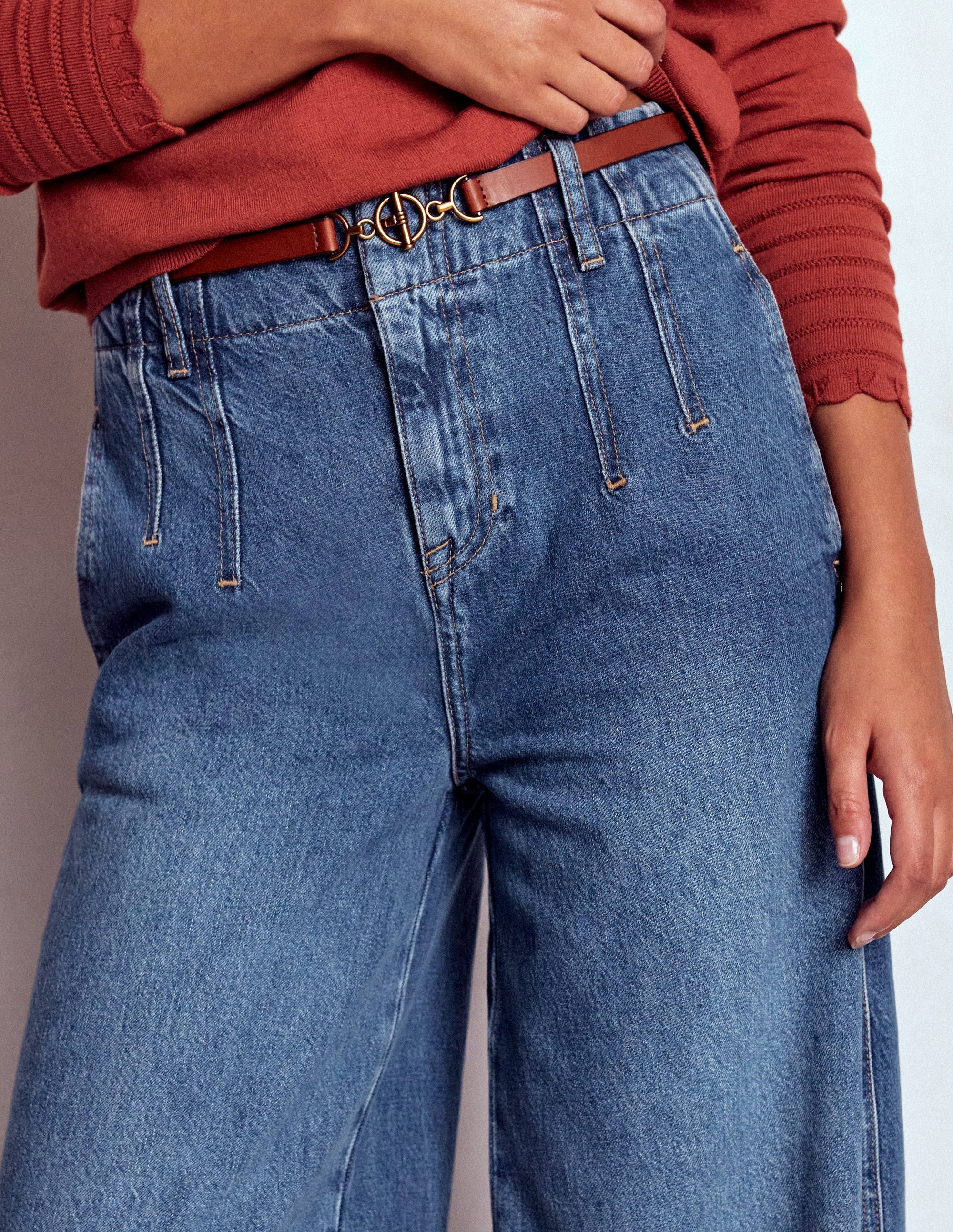 Stitch Detail Wide Leg Jeans-Mid Vintage
