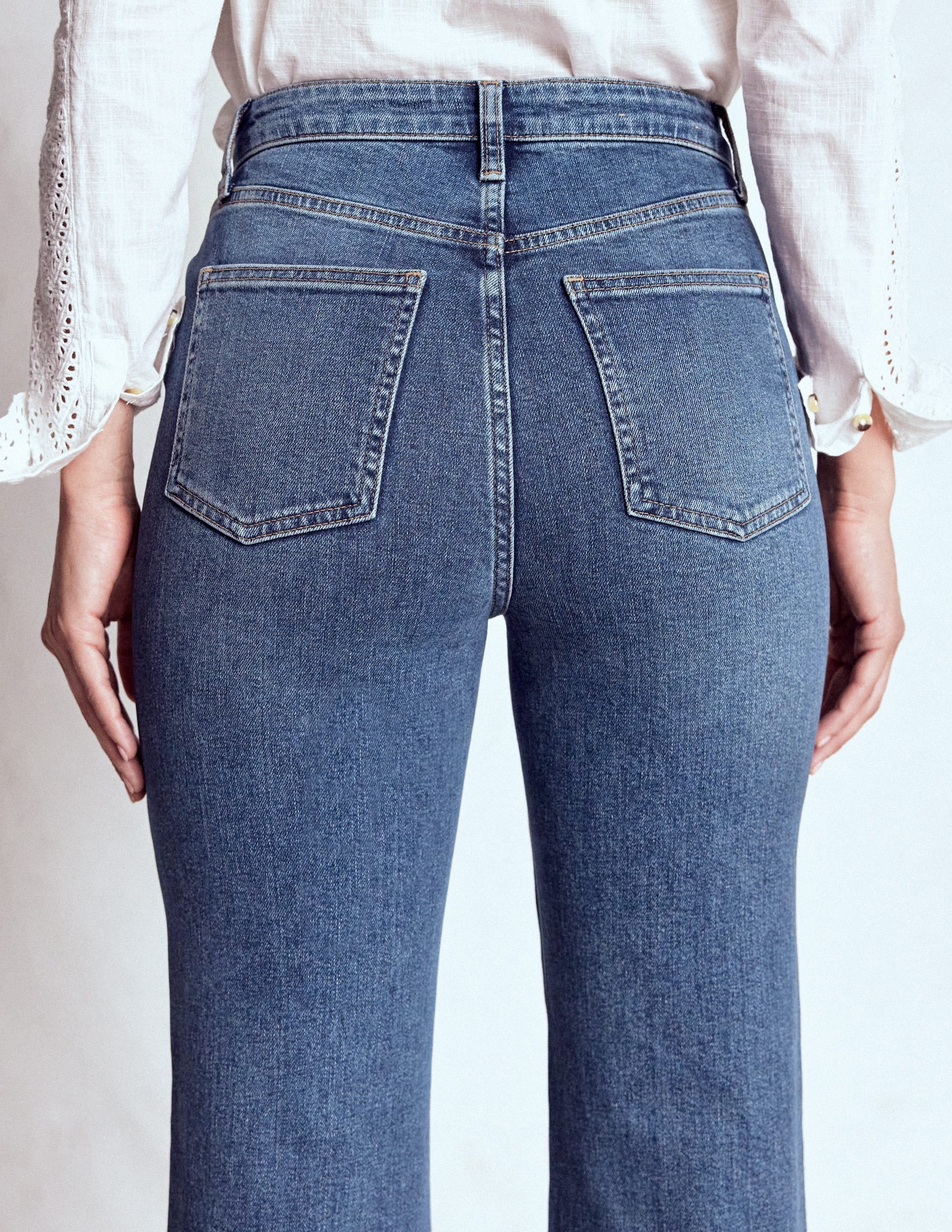 High Rise Fitted Flare Jeans-Mid Vintage