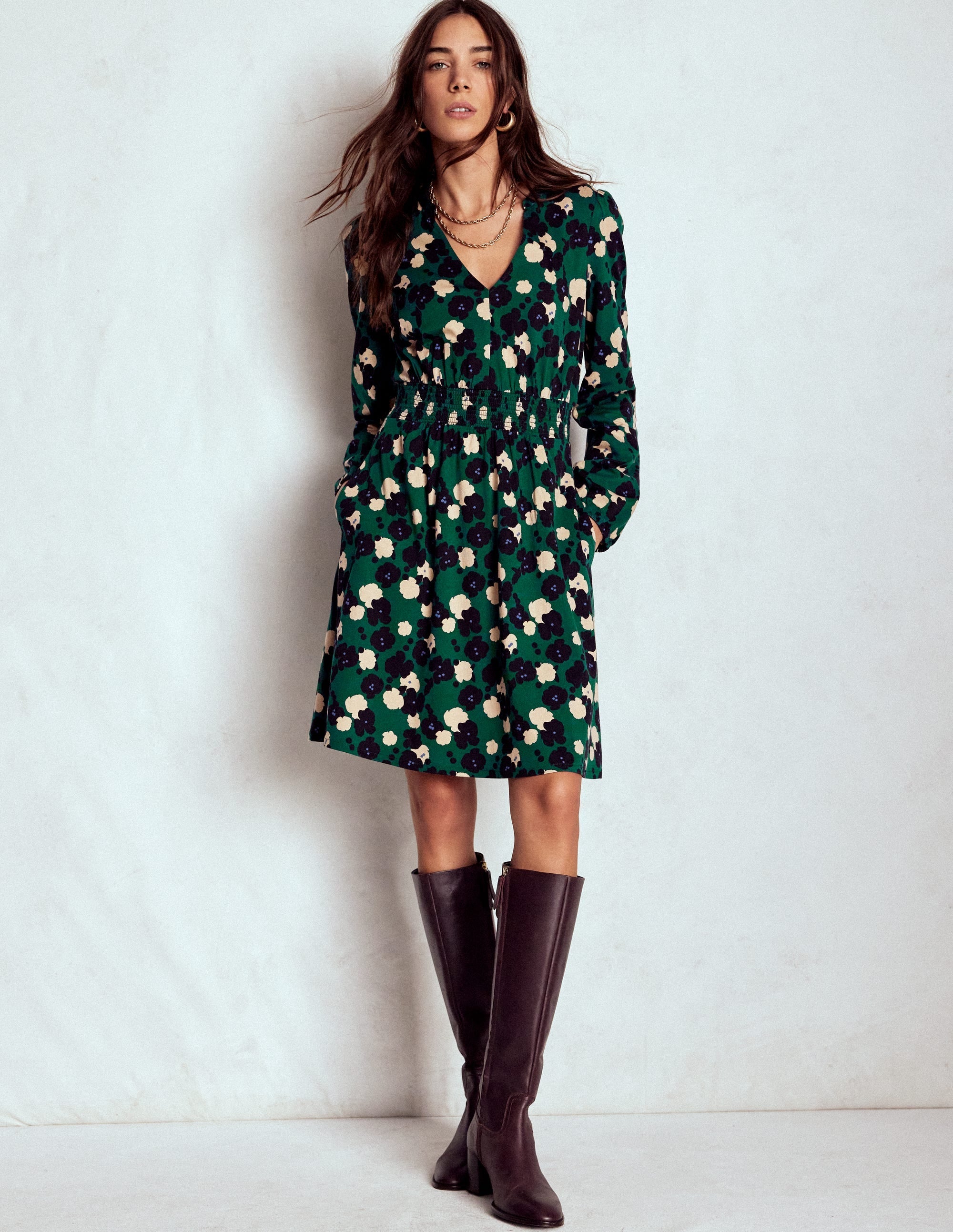 Sarah Short Jersey Dress-Emerald Night, Garden Blossom