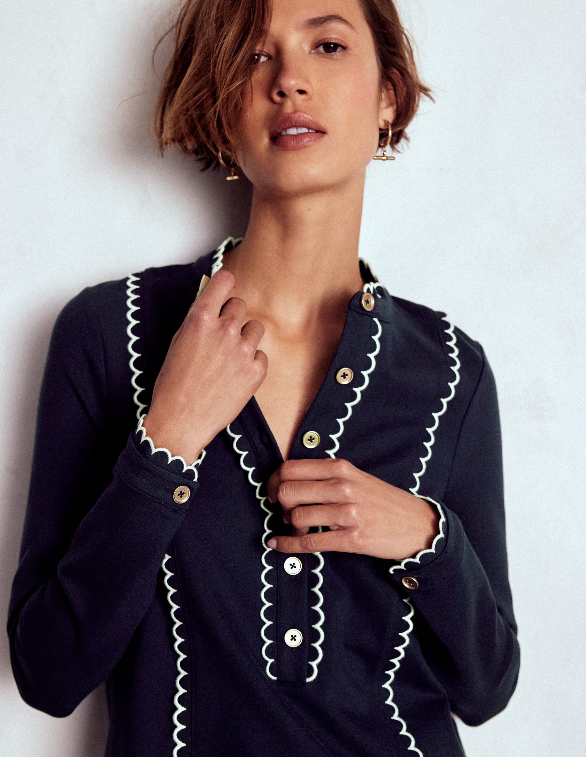 Scallop Detail Shift Dress-Navy