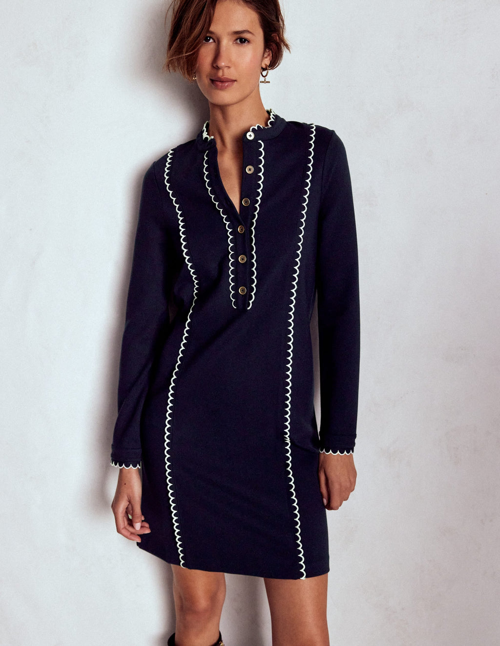 Scallop Detail Shift Dress-Navy