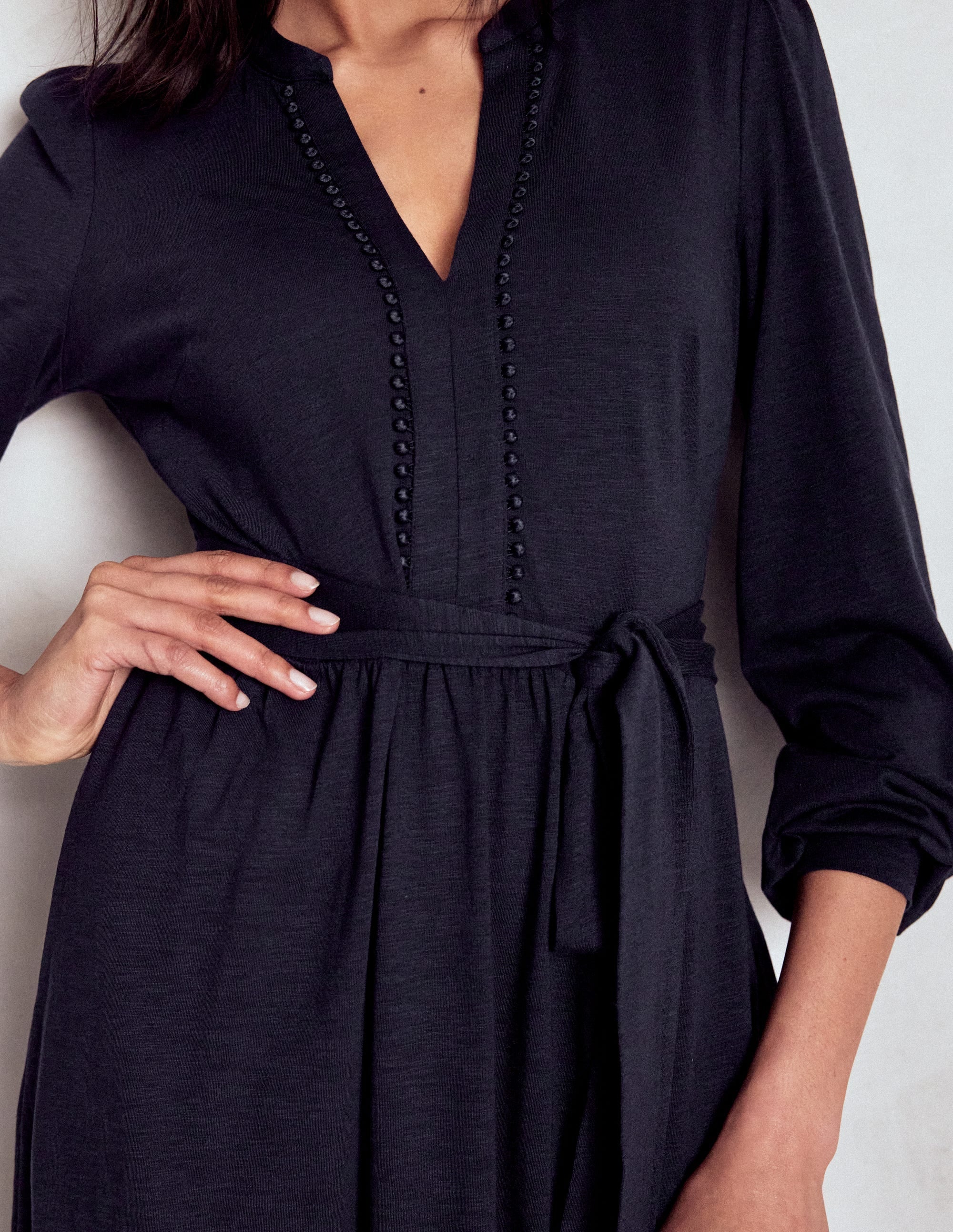 Naomi Long Sleeve Midi-Navy