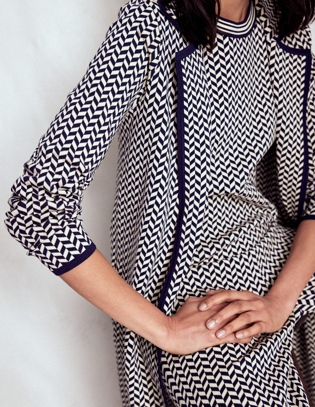 Jacquard Coatigan-Navy/ Ivory Dogtooth