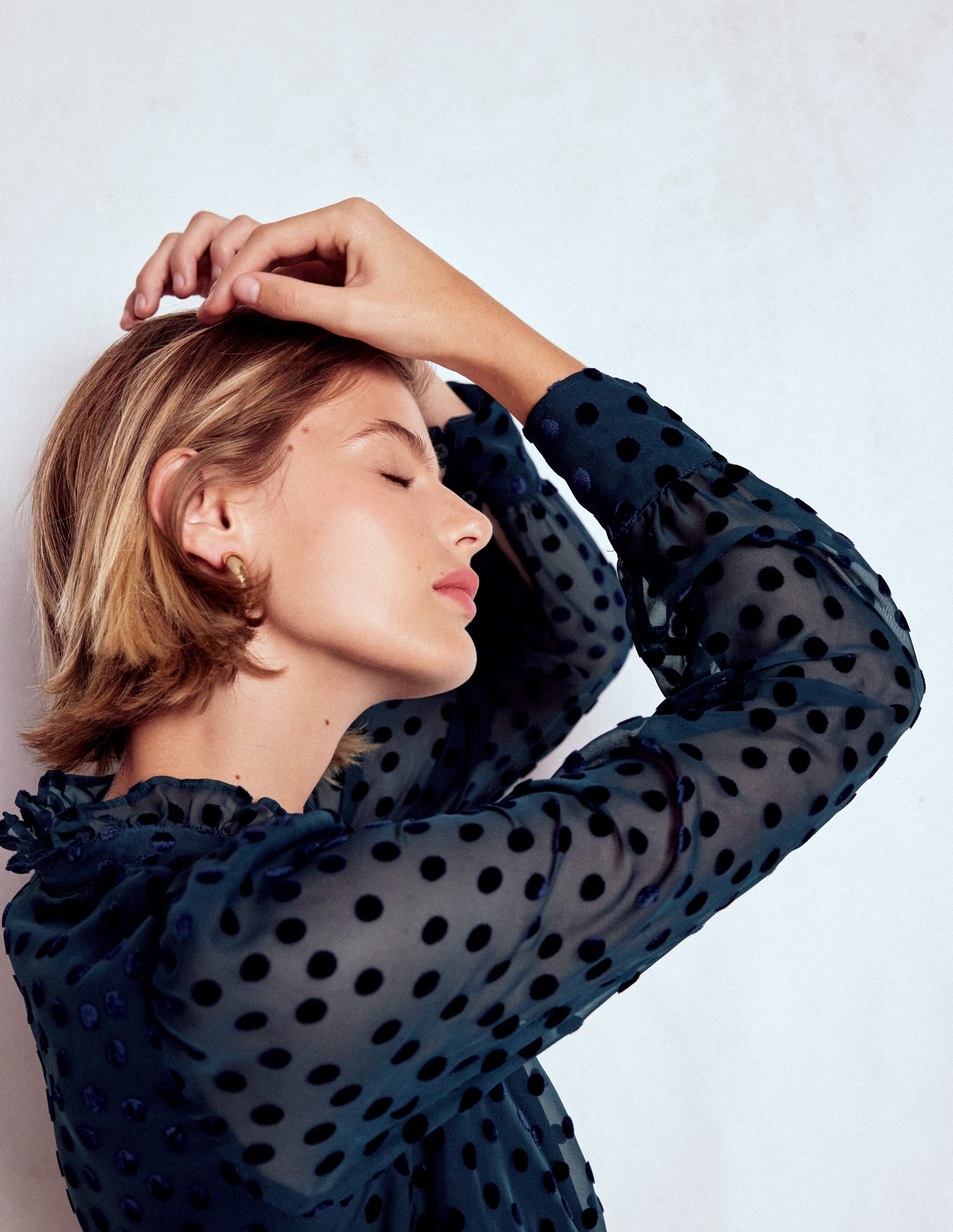 Sasha Devore Velvet Top-Navy Spot