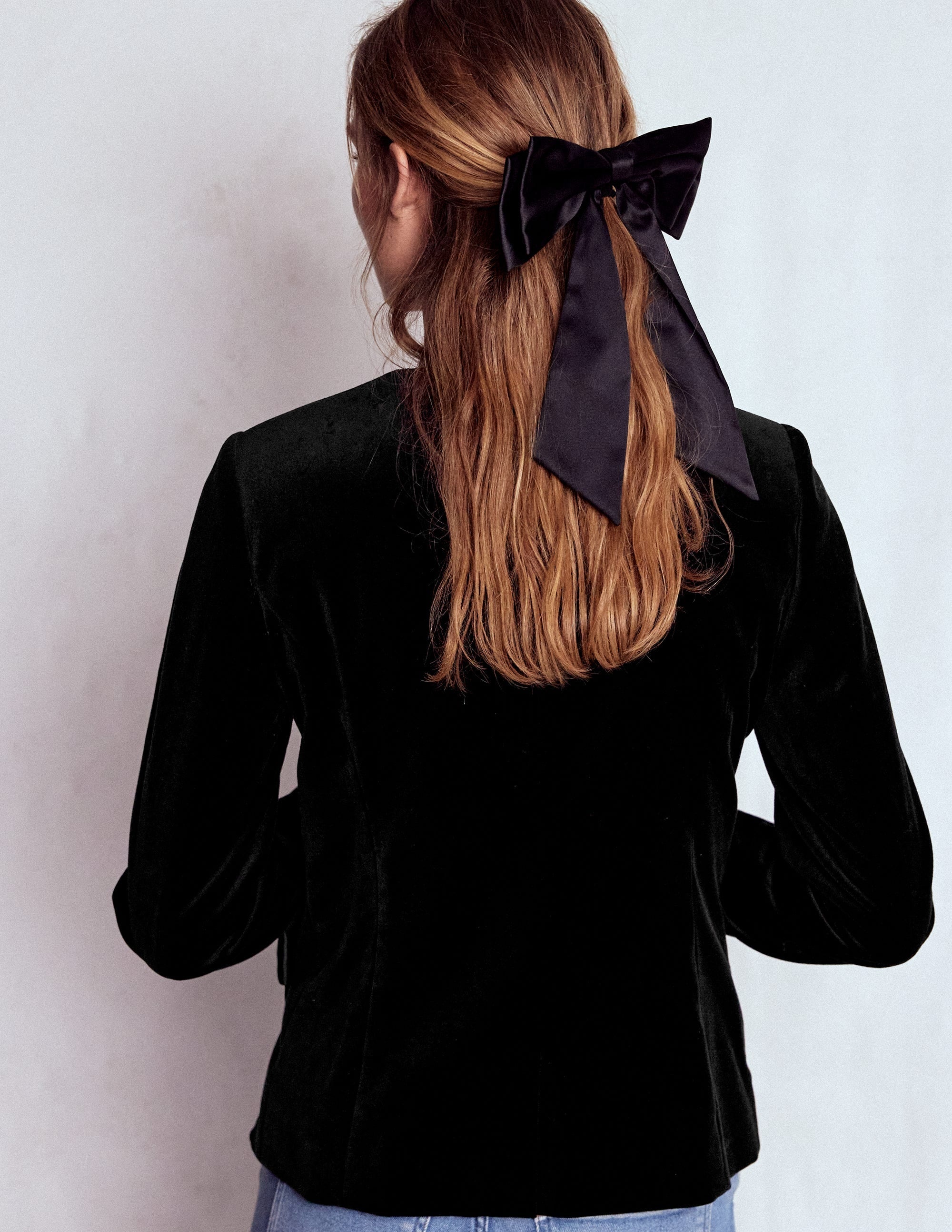 Hampstead Velvet Blazer-Black